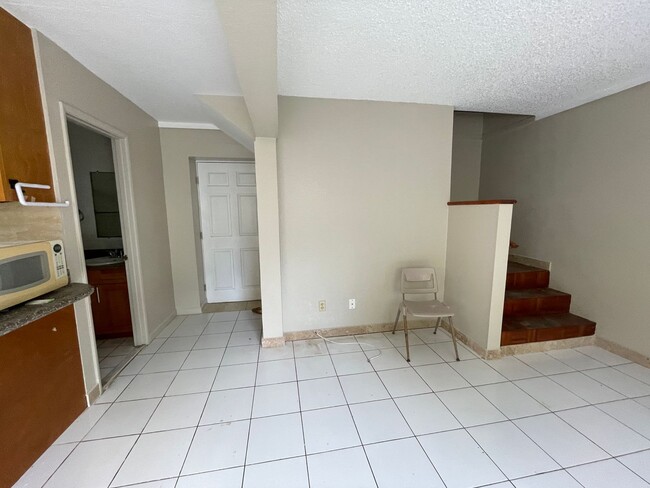 Photo - 731B 10th Ave Apartment