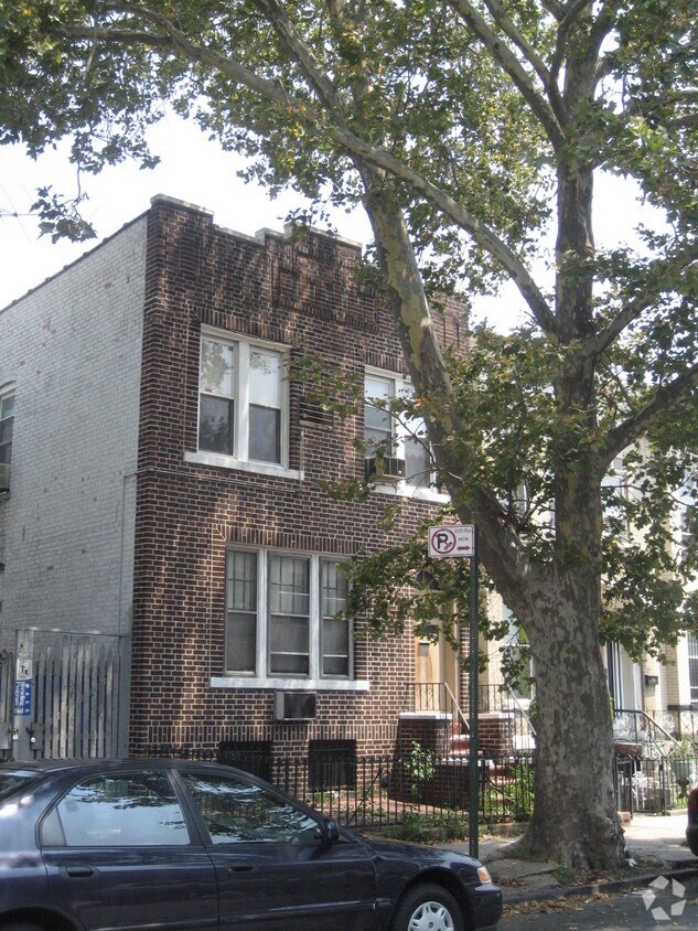 Building Photo - 1347 40th St