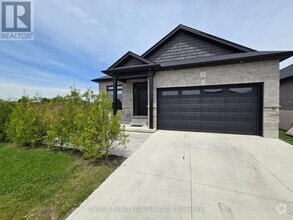 Building Photo - 383-383 Daventry Way