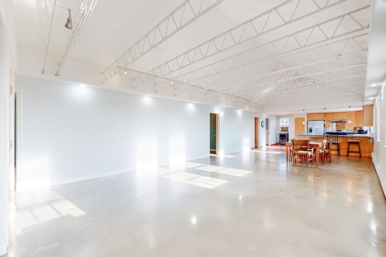 Photo - 1301 W Dakota Ave
