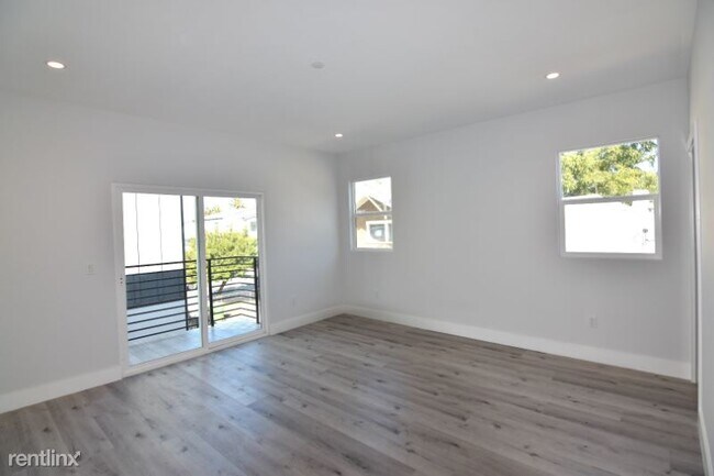 Foto del edificio - 1211 Browning Blvd