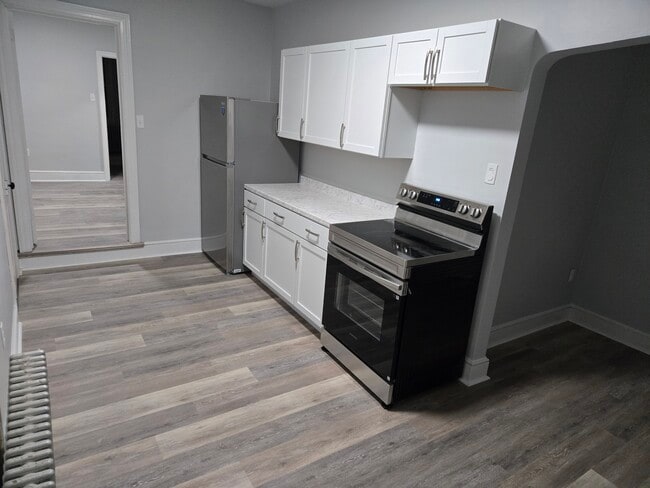 Building Photo - 46 Eberts Ln