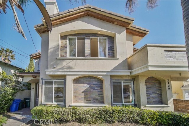 Foto principal - 2109 Vanderbilt Ln