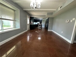 Building Photo - 888 Legion Dr