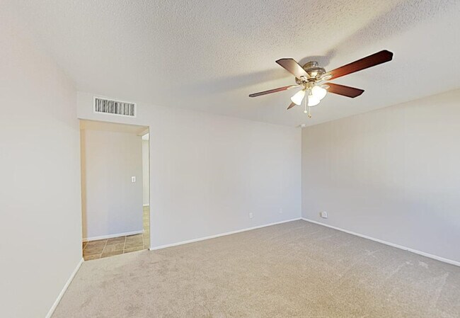 Building Photo - 3427 W Rosewood Ave, Phoenix, AZ 85029