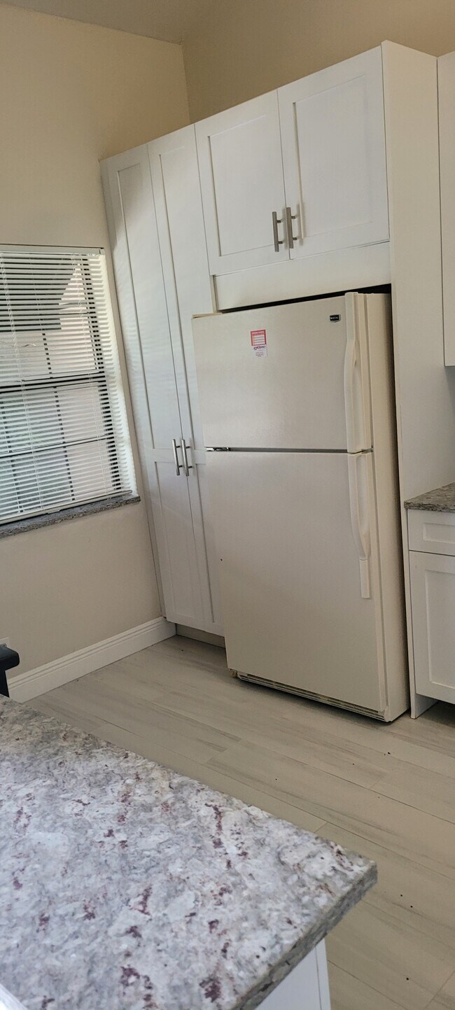 Kitchen Pantry & Window - 1639 Cypress Pointe Dr