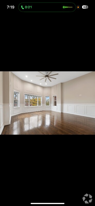 Building Photo - 7836 S Kingston Ave