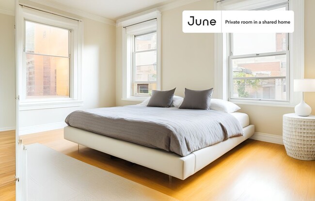 Private bedroom in 4 bed/1 bath Home - Private bedroom in 4 bed/1 bath Home
