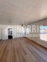 Building Photo - 748 W Pima Ave