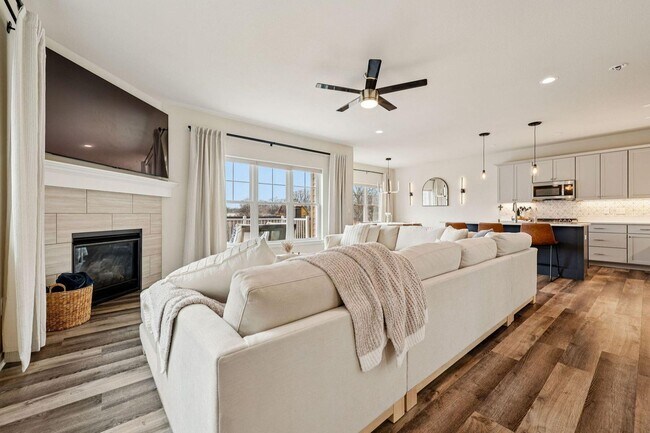 Foto del edificio - 2945 N 186th St