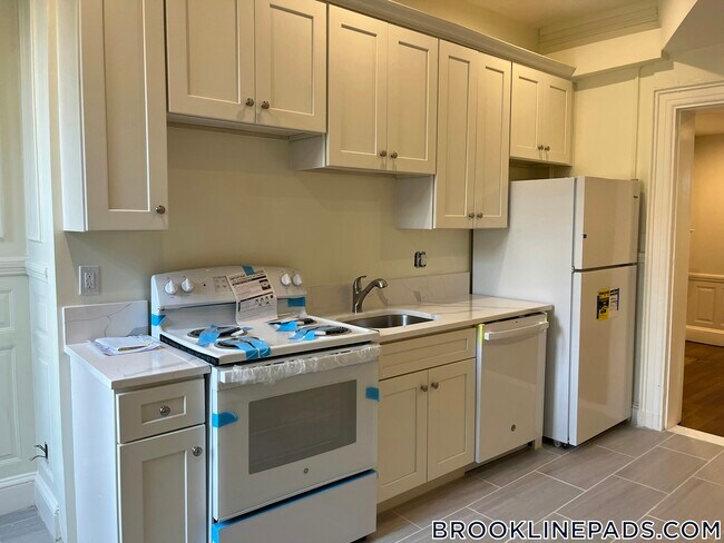 Foto del edificio - 1712 Beacon St