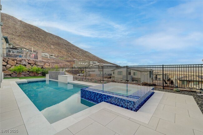 Foto del edificio - 510 Duvet Ct