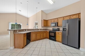 Building Photo - 1676 Vick Rd