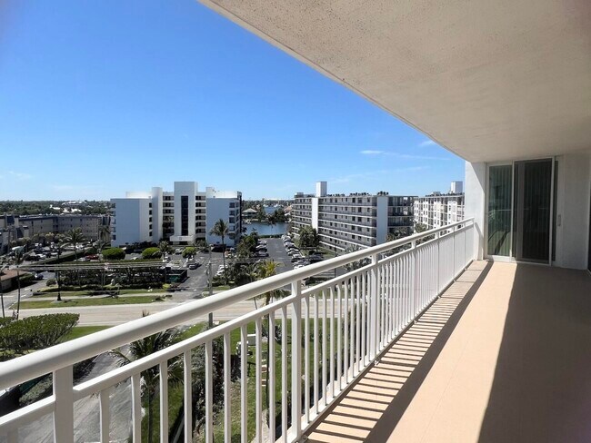Foto del edificio - 3546 S Ocean Blvd