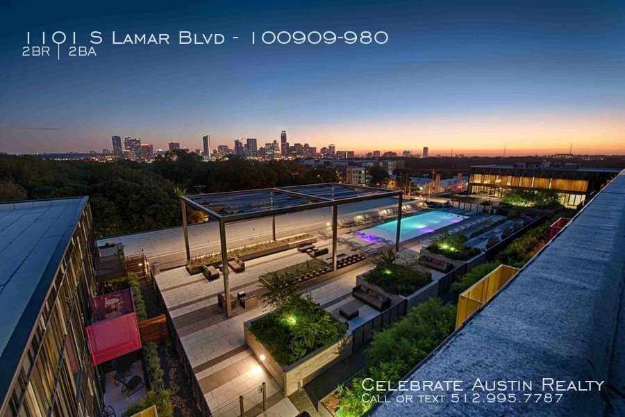 Primary Photo - Best Rooftop Pool + Views in SOLA AUSTIN
