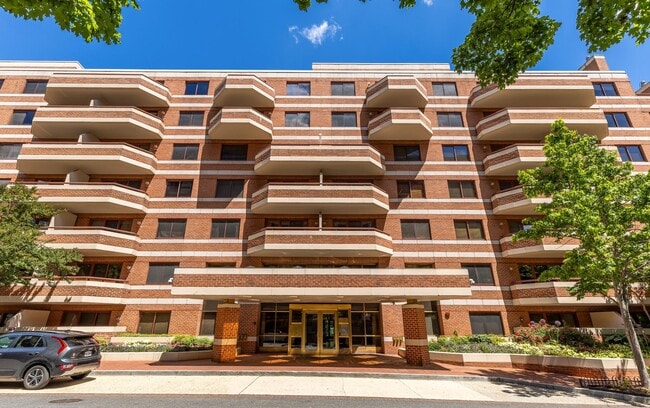 Building Photo - 2301 N St NW