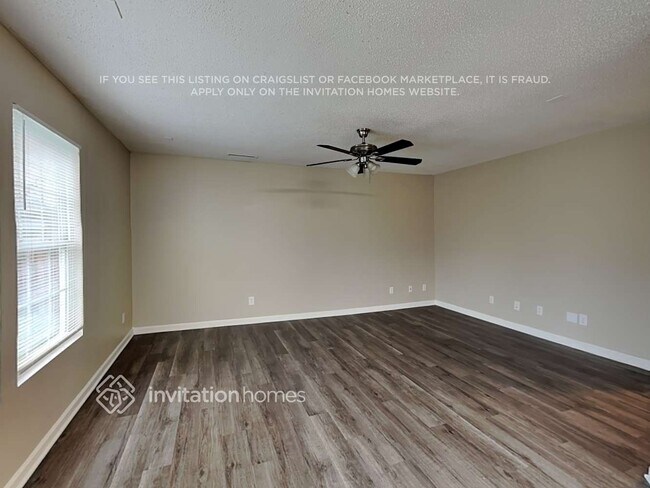 Foto del edificio - 1590 Matthew Allen Cir