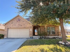 Building Photo - 2701 Pedernales Falls Dr