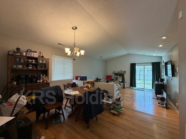 Building Photo - 1249 Eaglewood Dr