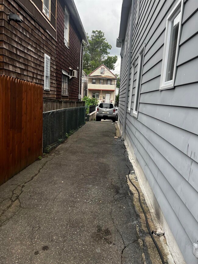 Foto del edificio - 53 Linden St