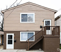 Building Photo - 154 Eddie St