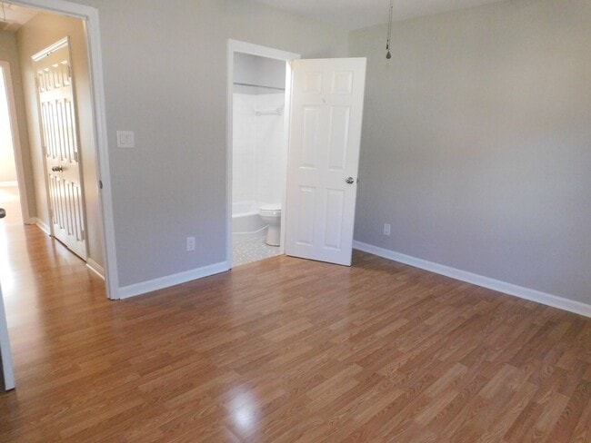Building Photo - End Unit Townhome