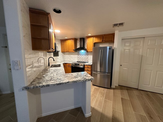 Building Photo - 10410 N Cave Creek Rd