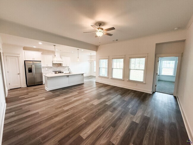 Building Photo - 114 Haven Way
