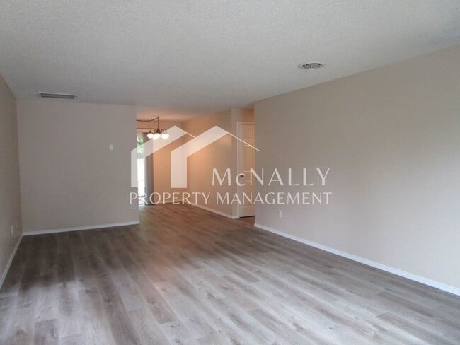 Building Photo - Melton: 6606