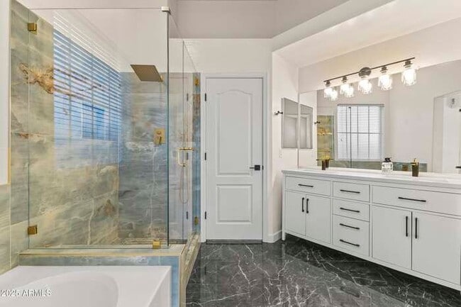 Foto del edificio - 3940 E Minton St