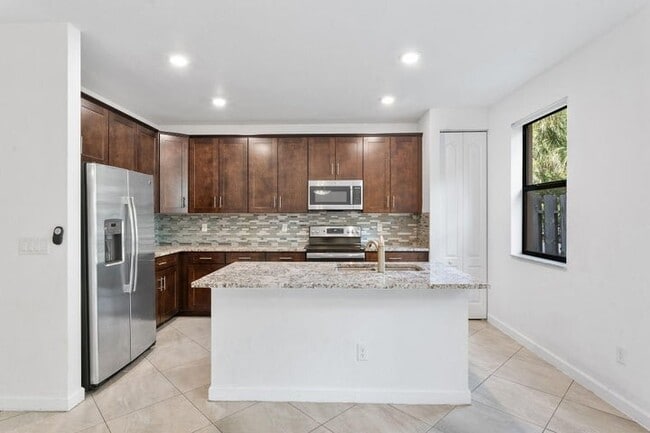 Photo - 12756 Anthorne Ln Townhome