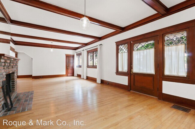 Building Photo - 2 br, 2 bath Apartment - 842-844 2nd Stree...