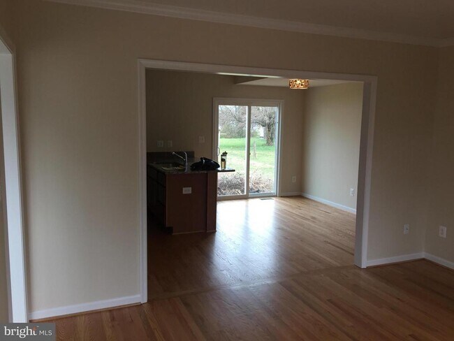 Foto del edificio - 8904 Cherry St