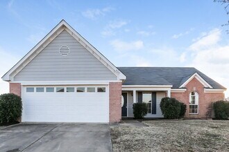 Building Photo - 4241 Meadow Creek Dr