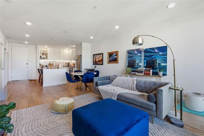 Foto del edificio - 900 S 1st St