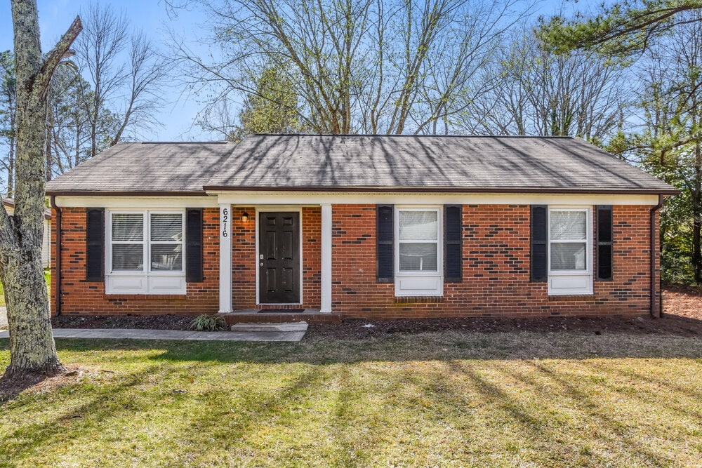 Primary Photo - 6216 Bonnybrook Ln