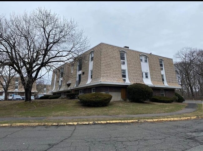 Photo - 1172 Middle Turnpike W Apartment