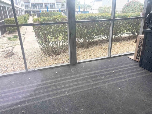 Foto del edificio - 1881 Club Dr