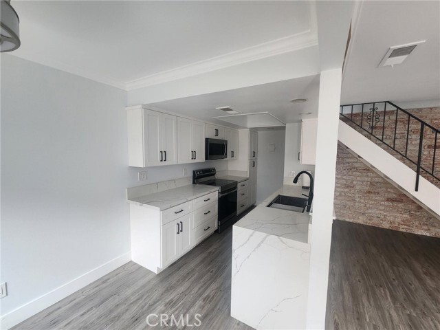 Building Photo - 16403 De Anza Cir