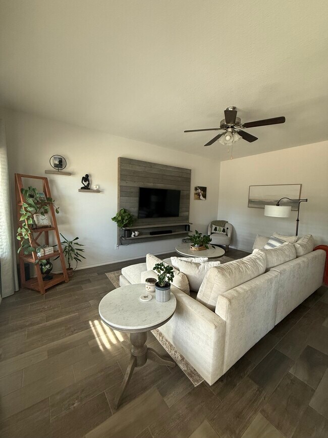 Foto del edificio - 3416 Hockley Ranch Rd