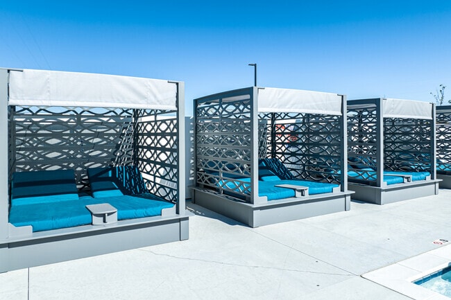 ¡Piscina al aire libre - Signature at West Pryor