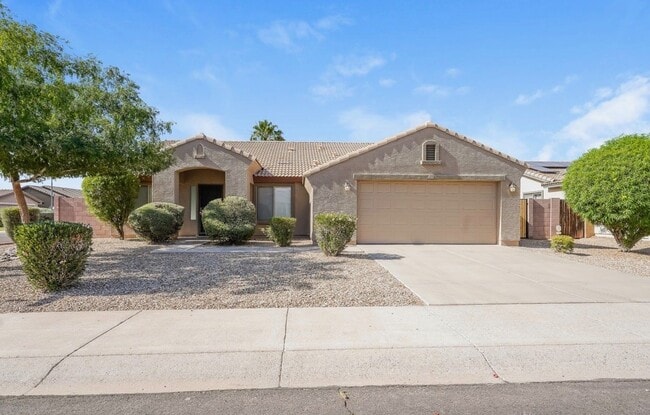 Building Photo - 15890 W Pima St