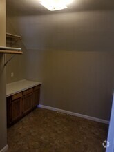 Building Photo - 1802 3rd St