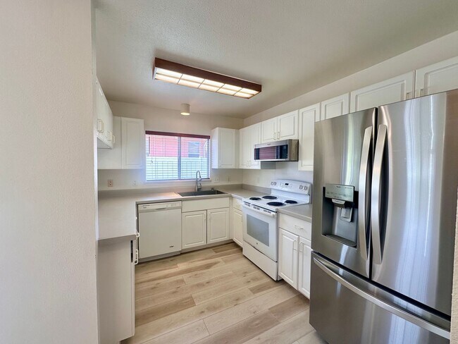 Foto del edificio - For Rent - [Tropics at Waikele]  94-1076 K...