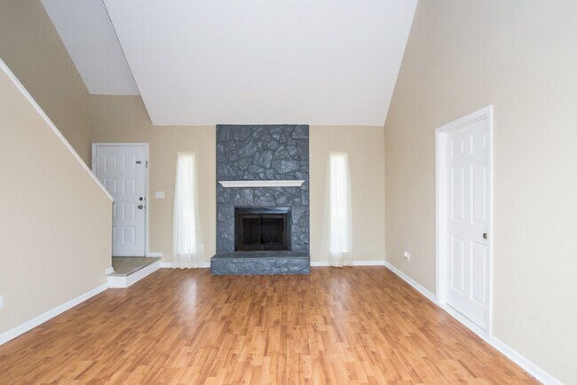 Foto del edificio - 101 Bridgecreek Dr