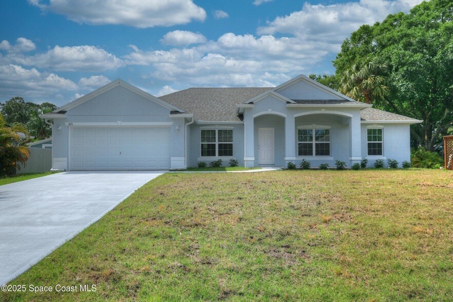 Foto principal - 426 Lanfair Ave