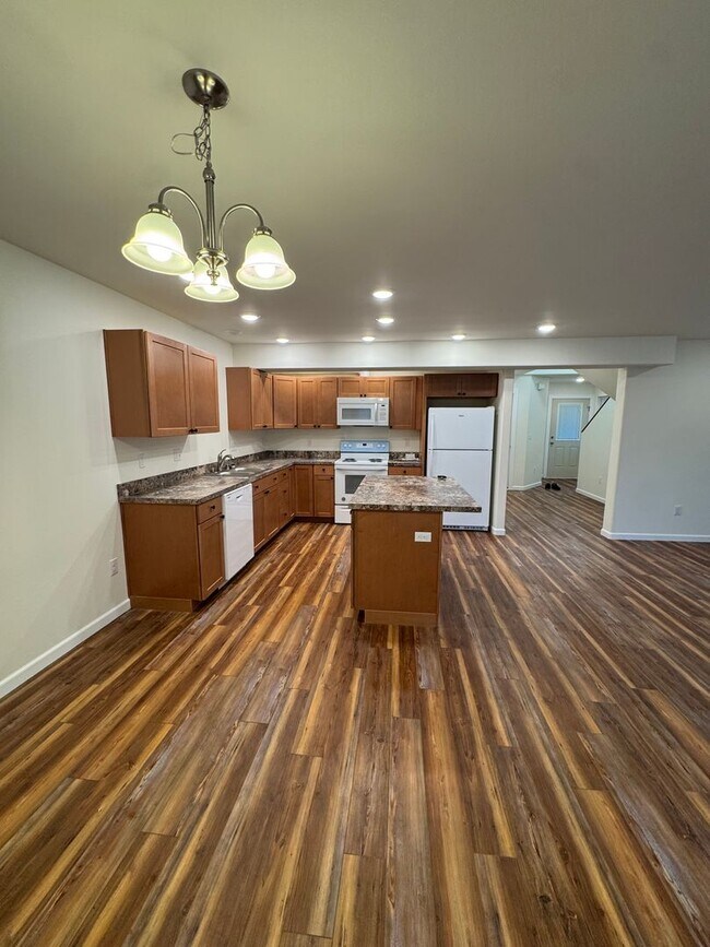 Foto del edificio - Brand new construction 3 bed near JBER