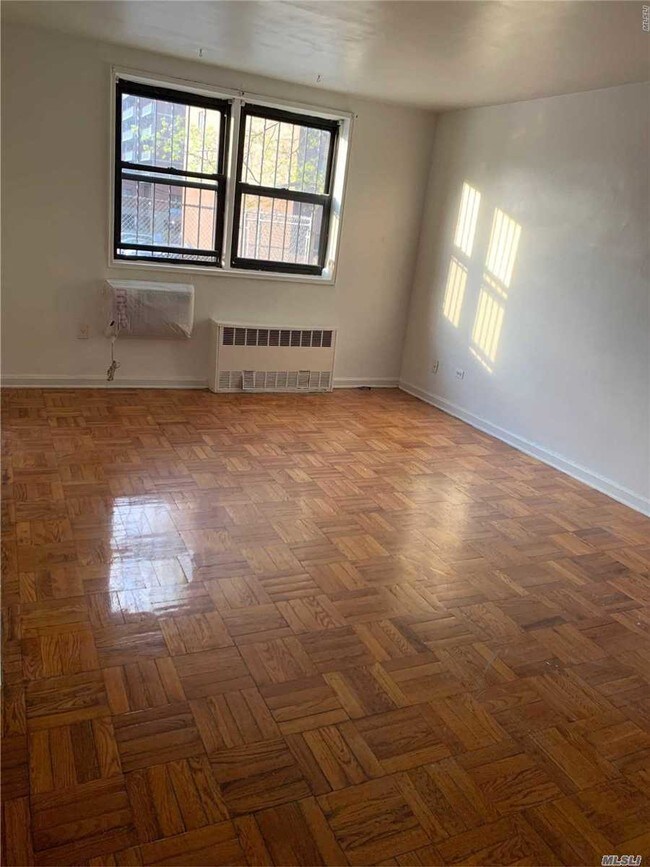 Foto del edificio - 137-05 Franklin Ave