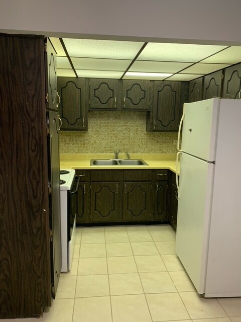 Foto del edificio - 4310 W Park Ln Dr