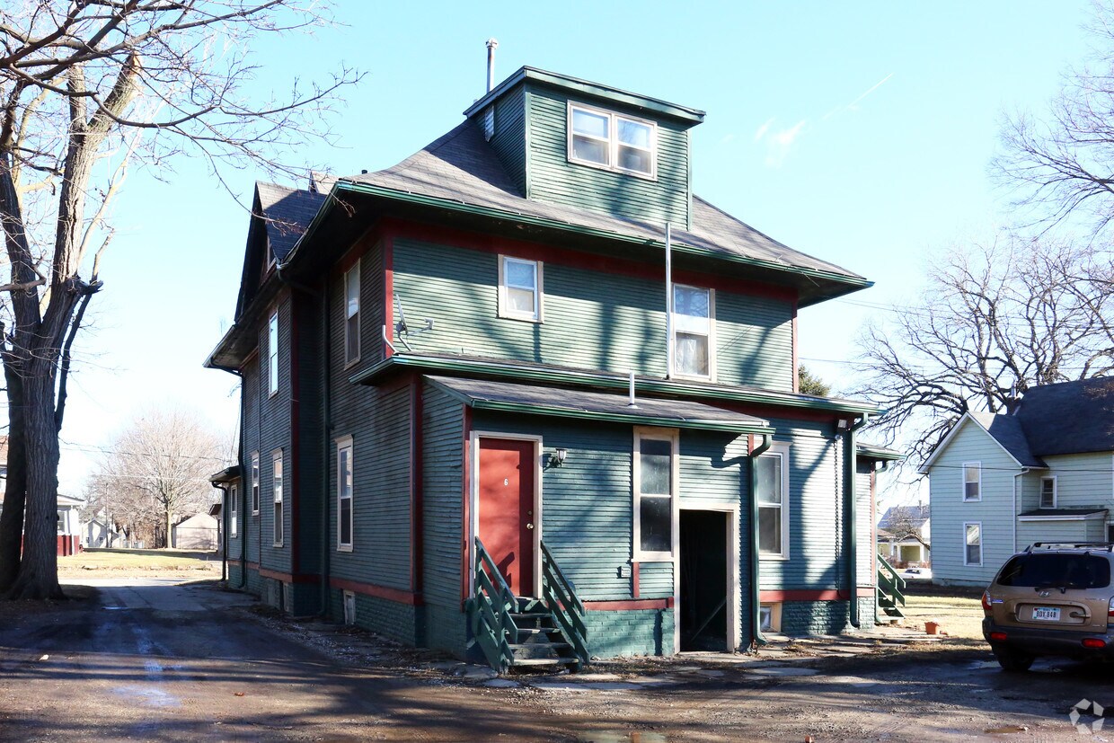 Building Photo - 1058 22nd St